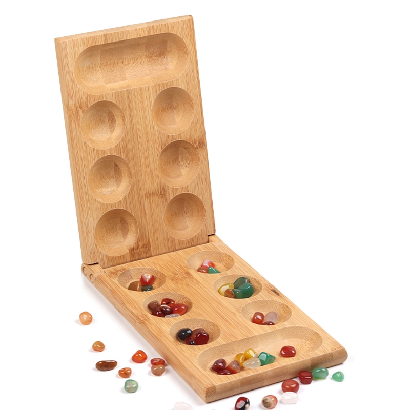 Board Game Template - Mancala Brettspiel mit bunten Steinen Kiesel