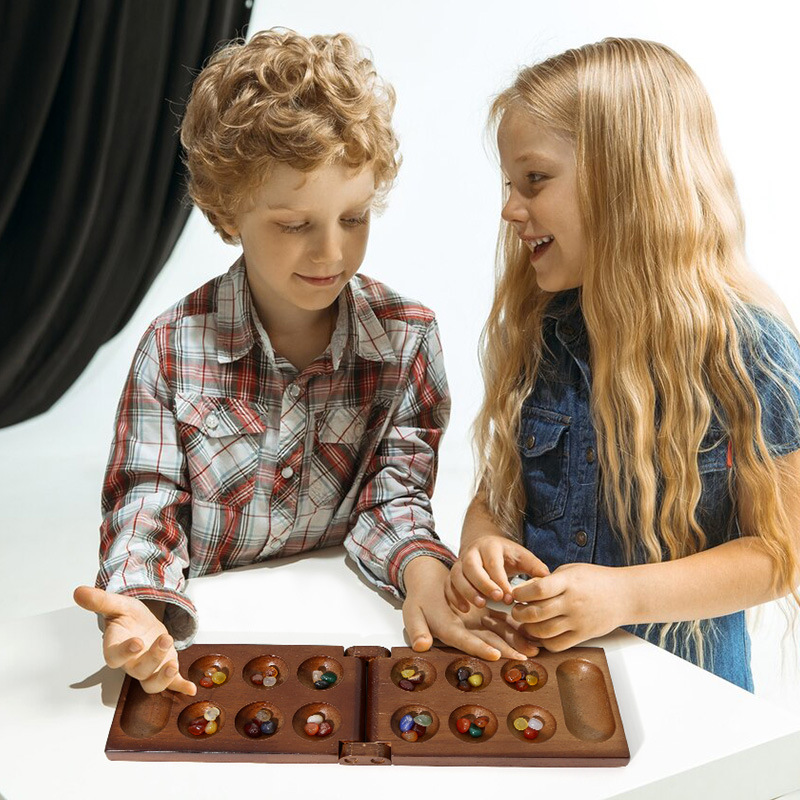 Antikes Mancala-afrikanisches  – Chess Set Wooden Bewertung und Preis